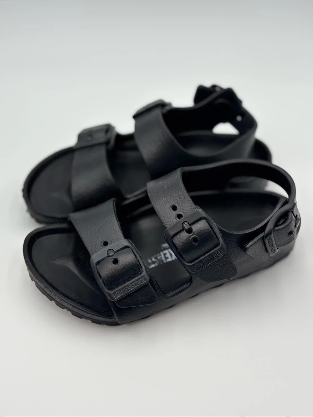 Birkenstock Black Milano Essentials Kids Sandals  size 27 /  9-9.5
